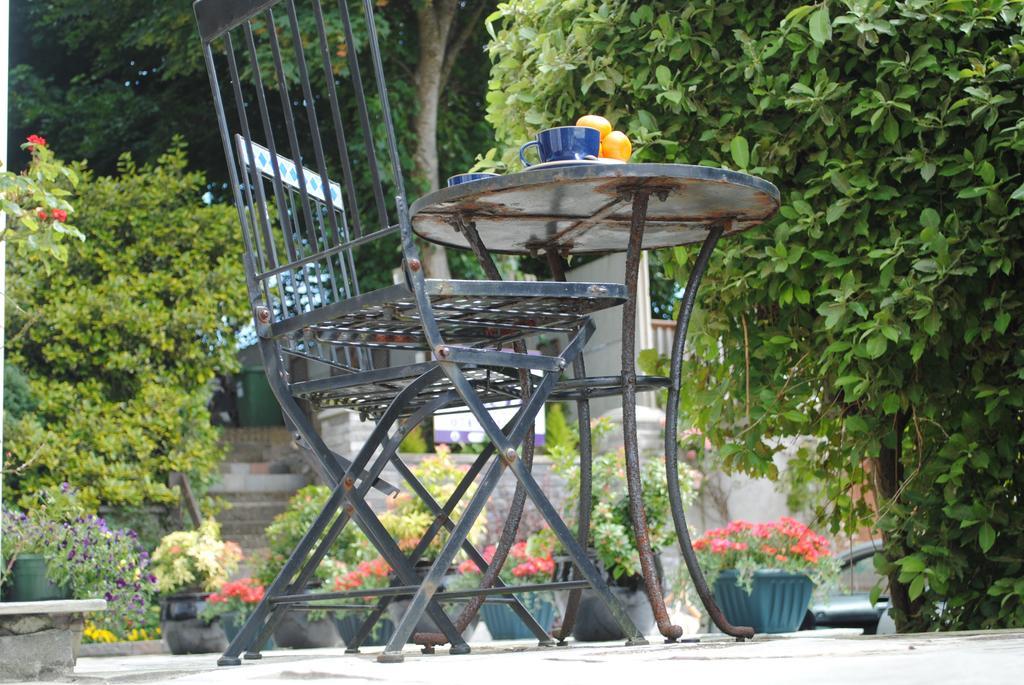 Oaklands Bed And Breakfast Letterkenny Exterior foto