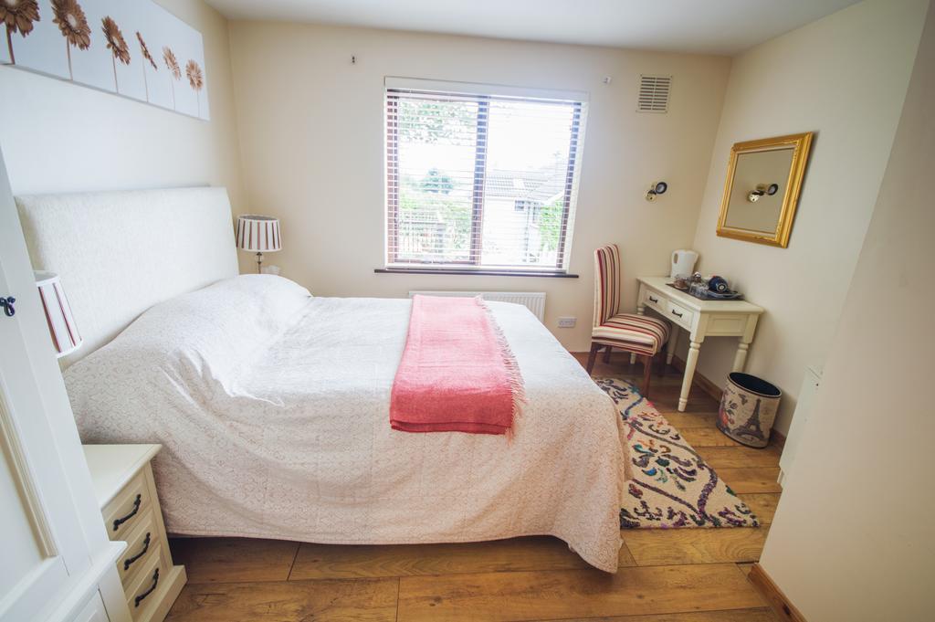 Oaklands Bed And Breakfast Letterkenny Exterior foto